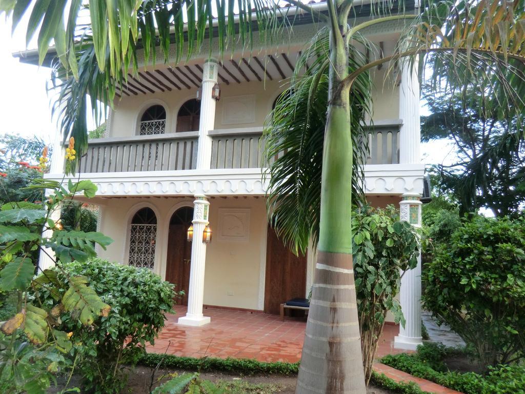 Villa Lamuhouse Диани-Бич Экстерьер фото